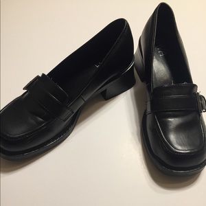 Kaya Women’s Dress Shoes Sz 7M